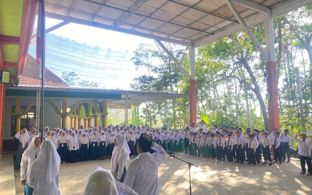UPACARA BENDERA